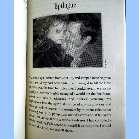 Book - Always Looking Up: Adventures of an Incurable Optimist by Michael J. Fox - Picture 7 of 12